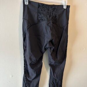 Lululemon leggings with leopard spot detail- size 8